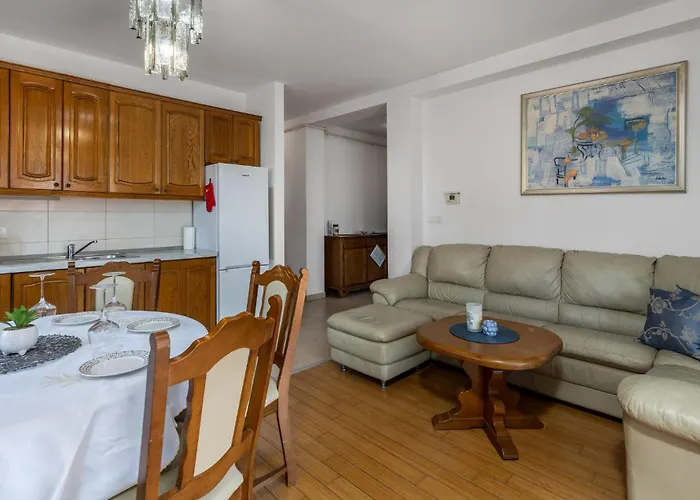 Pet Friendly In With Wifi Fiume